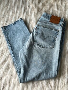Levi's Wedge Straight Jeans Women's Relaxed Fit Light Wash